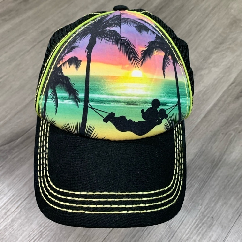 Disney Patks Mickey Mouse Hammock in Sunset Trucker Hat size Youth